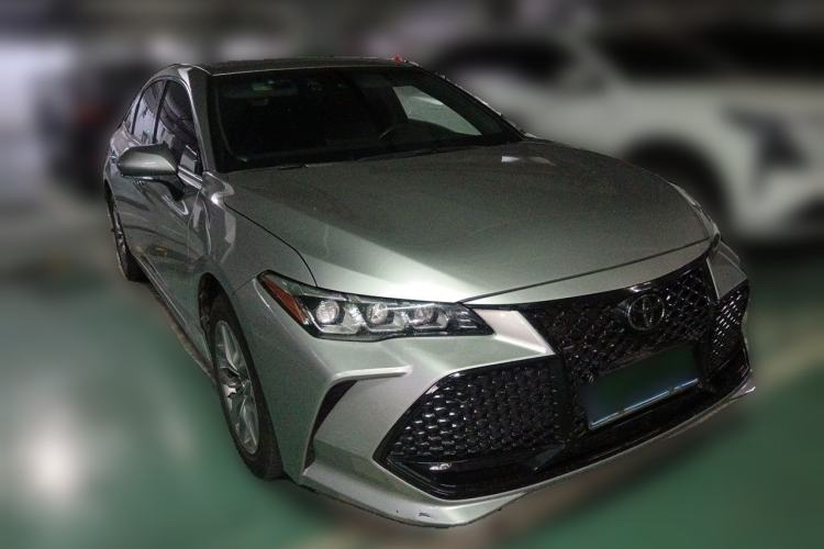 Used Toyota Avalon 2019 2.0L Luxury Edition China VI Standard Front Right 45 Deg