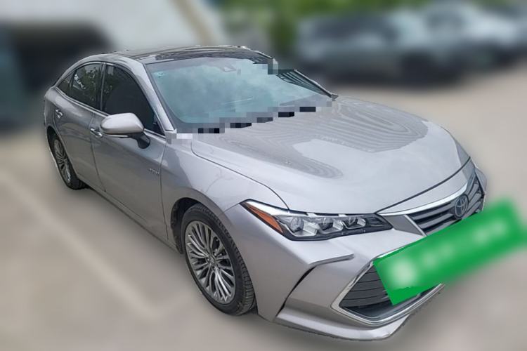 Used Toyota Avalon 2019 Dual-Engine 2.5L XLE Prestige Version China VI Standard Front Right 45 Deg