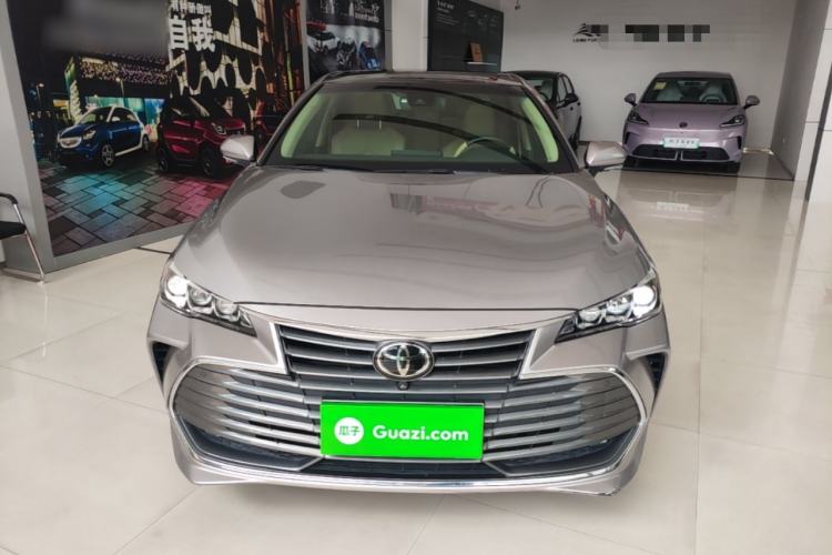 Used Toyota Avalon 2019 2.5L Touring Premium Version China VI Standard Front
