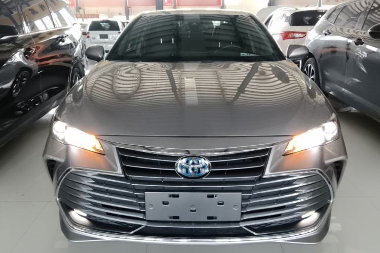 Used Toyota Avalon 2019 Dual-Engine 2.5L Luxury Edition China VI Standard Front