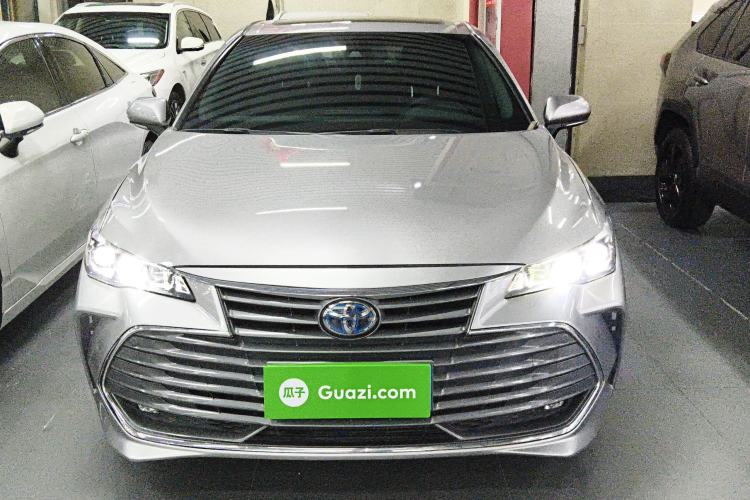Used Toyota Avalon 2019 Dual-Engine 2.5L Luxury Edition China VI Standard Front