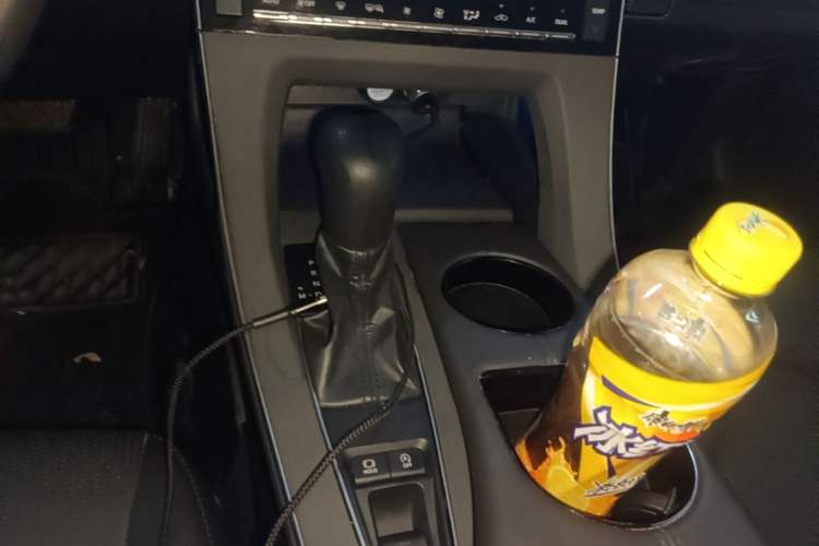 Used Toyota Avalon 2019 2.0L Luxury Edition China VI Standard Gear Lever