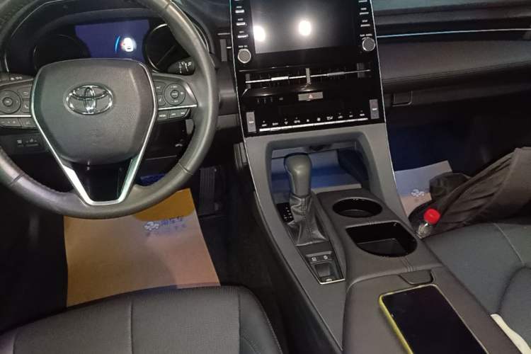 Used Toyota Avalon 2019 2.0L XLE Premium Edition China VI Gear Lever