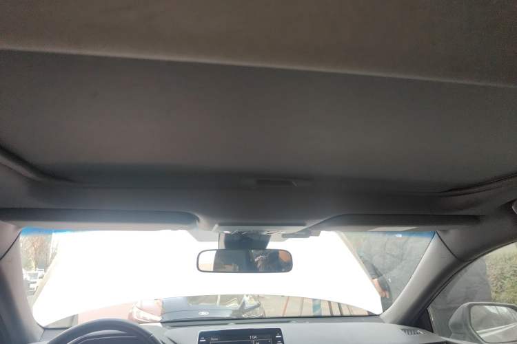 Used Toyota Avalon 2019 2.0L XLE Premium Edition China VI Headliner
