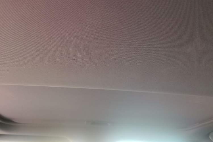 Used Toyota Avalon 2019 2.0L Luxury Edition China VI Standard Headliner