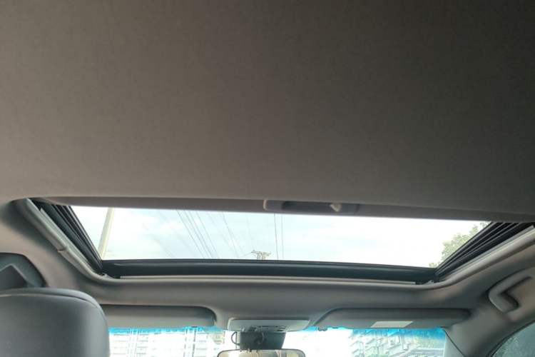 Used Toyota Avalon 2019 2.0L Luxury Edition China VI Standard Headliner