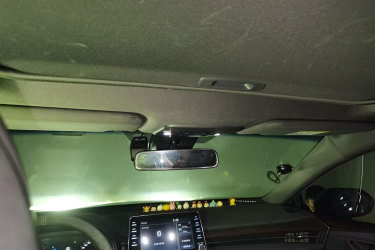 Used Toyota Avalon 2019 2.0L Luxury Edition China VI Standard Headliner