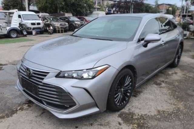 Used Toyota Avalon 2019 2.5L Touring Premium Version China VI Standard
