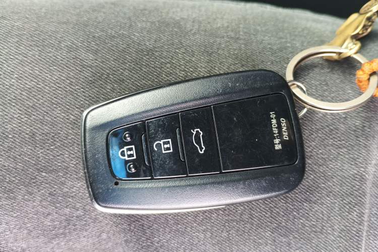 Used Toyota Avalon 2019 2.0L Luxury Edition China VI Standard Interior 1