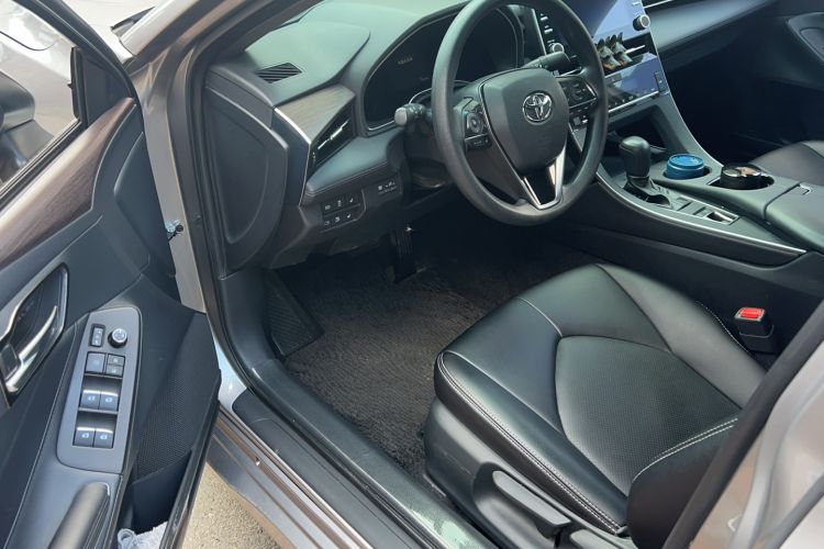 Used Toyota Avalon 2019 2.0L Ambition Edition China VI Interior 2