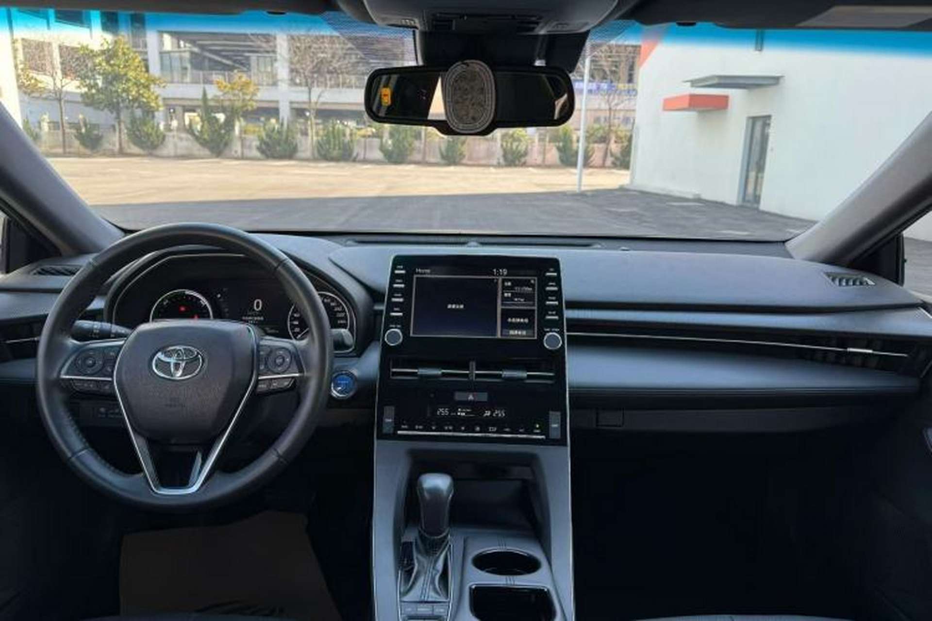 Used Toyota Avalon 2019 Dual-Engine 2.5L Luxury Edition China VI Standard Interior 2