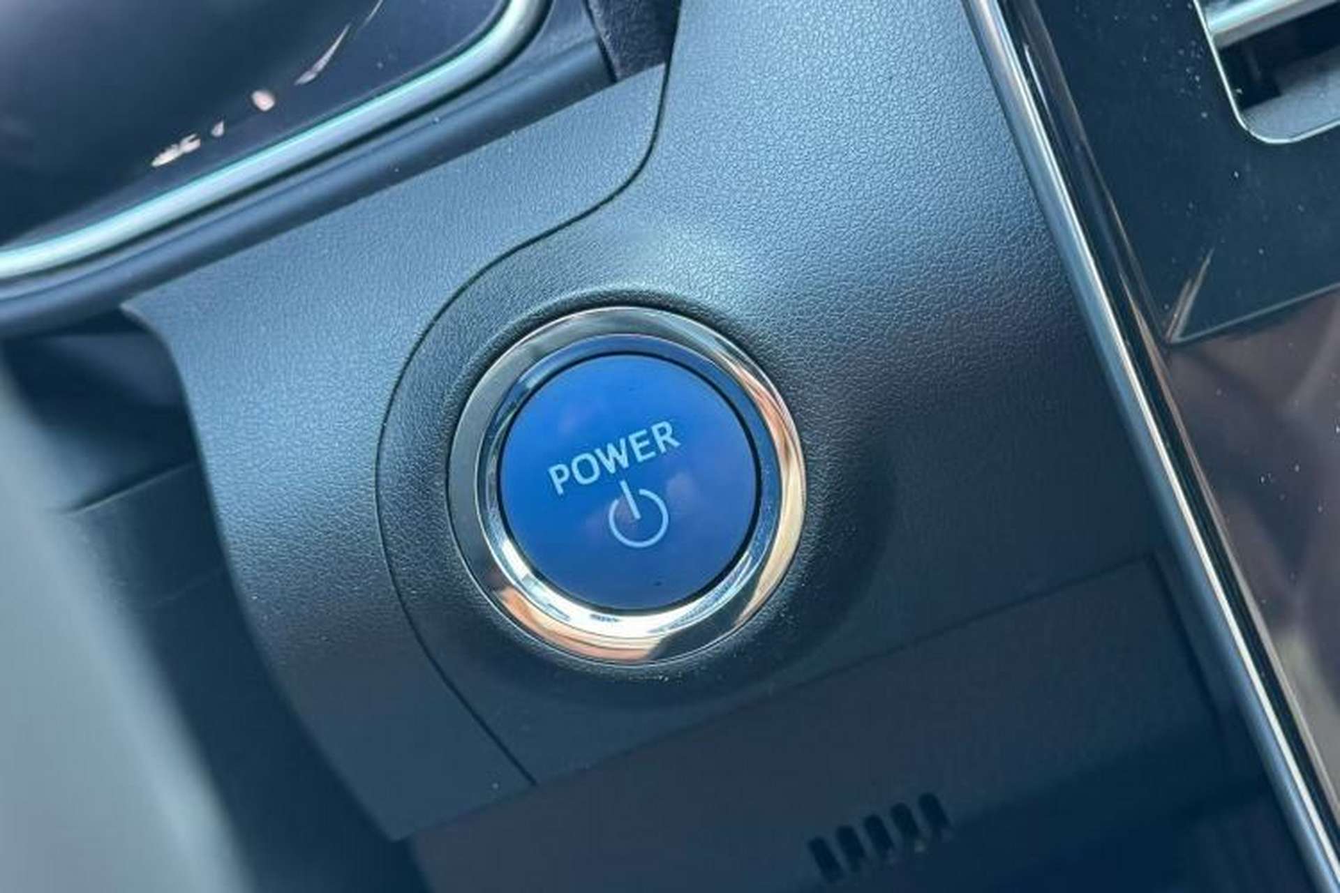 Used Toyota Avalon 2019 Dual-Engine 2.5L Luxury Edition China VI Standard Interior 3
