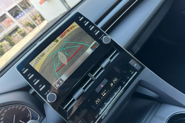 Used Toyota Avalon 2019 Dual-Engine 2.5L Luxury Edition China VI Standard Interior 7