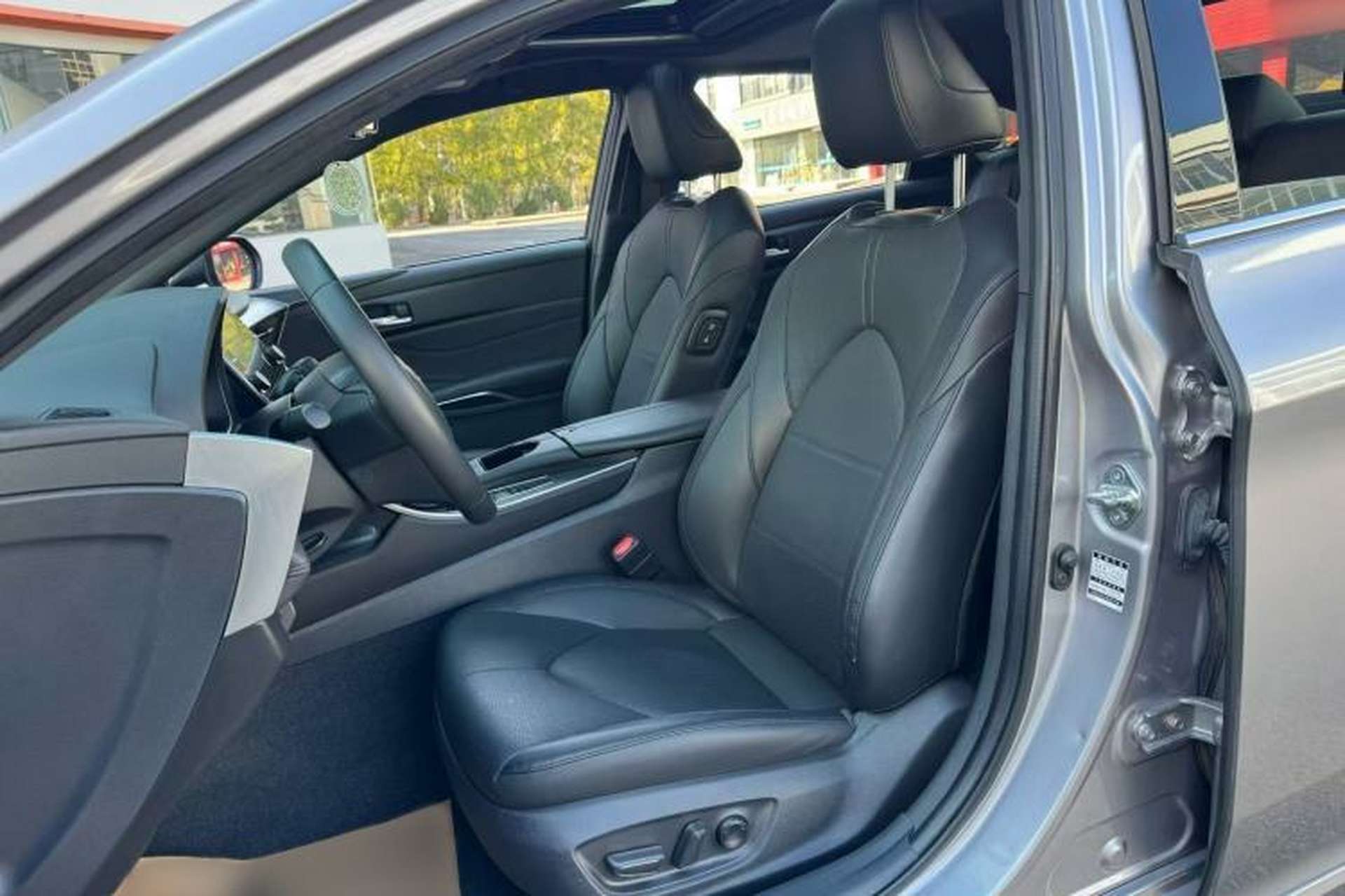 Used Toyota Avalon 2019 Dual-Engine 2.5L Luxury Edition China VI Standard Interior 8