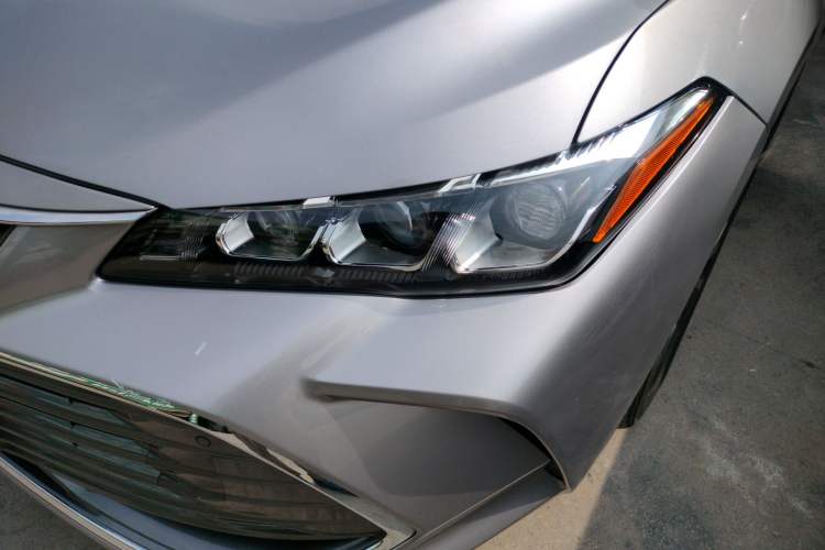 Used Toyota Avalon 2019 2.0L XLE Premium Edition China VI Left Front Headlight