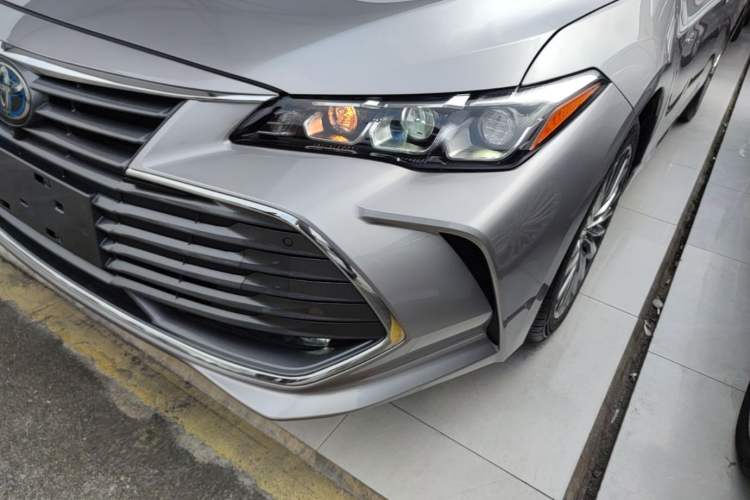 Used Toyota Avalon 2019 Dual-Engine 2.5L XLE Prestige Version China VI Standard Left Front Headlight