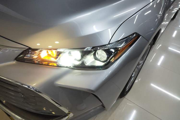 Used Toyota Avalon 2019 Dual-Engine 2.5L Luxury Edition China VI Standard Left Front Headlight