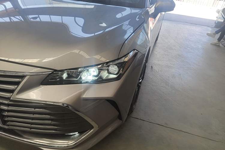 Used Toyota Avalon 2019 2.0L XLE Premium Edition China VI Left Front Headlight