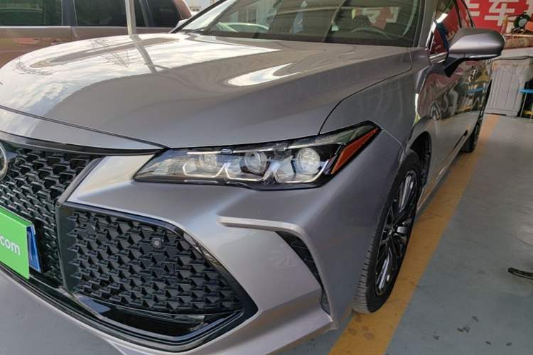 Used Toyota Avalon 2019 2.5L Touring Premium Version China VI Standard Left Front Headlight