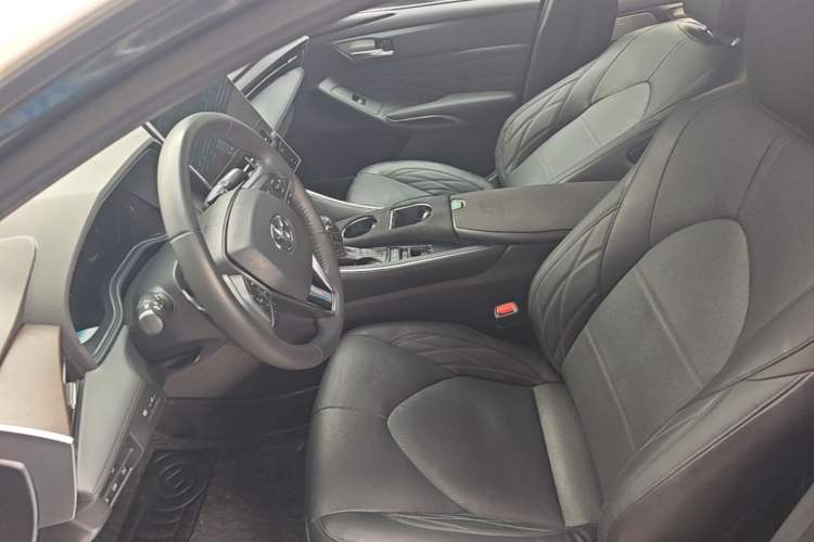 Used Toyota Avalon 2019 2.5L Touring Premium Version China VI Standard Left Front Seat