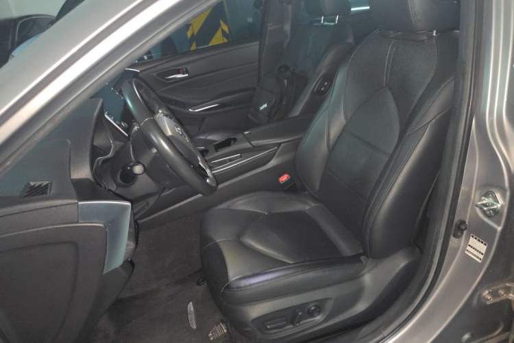 Used Toyota Avalon 2019 2.0L Luxury Edition China VI Standard Left Front Seat