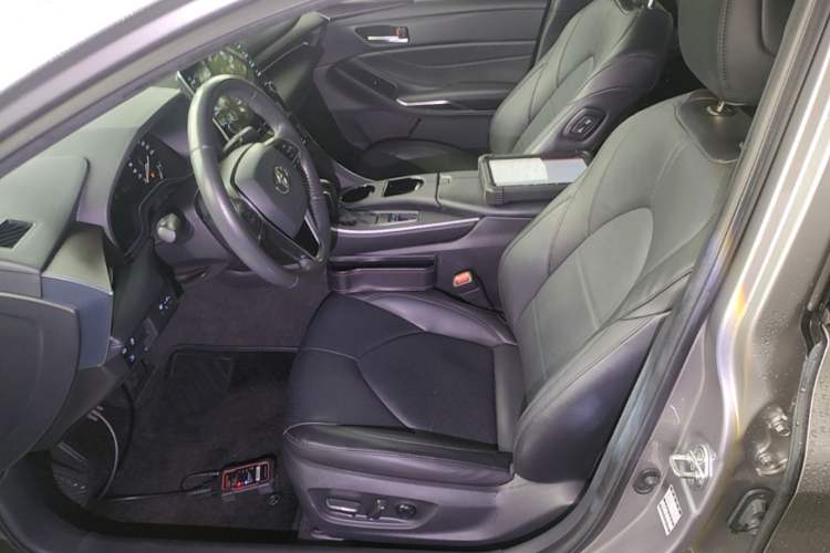 Used Toyota Avalon 2019 2.0L Luxury Edition China VI Standard Left Front Seat