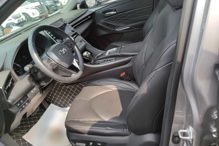 Used Toyota Avalon 2019 Dual-Engine 2.5L XLE Prestige Version China VI Standard Left Front Seat