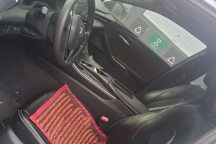 Used Toyota Avalon 2019 2.0L Ambition Edition China VI Left Front Seat