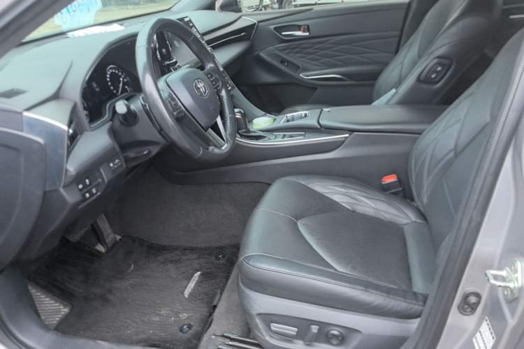 Used Toyota Avalon 2019 2.5L Touring Premium Version China VI Standard Left Front Seat