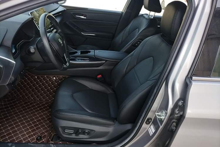 Used Toyota Avalon 2019 2.0L Luxury Edition China VI Standard Left Front Seat