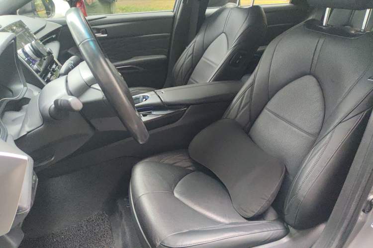 Used Toyota Avalon 2019 Dual-Engine 2.5L XLE Prestige Version China VI Standard Left Front Seat