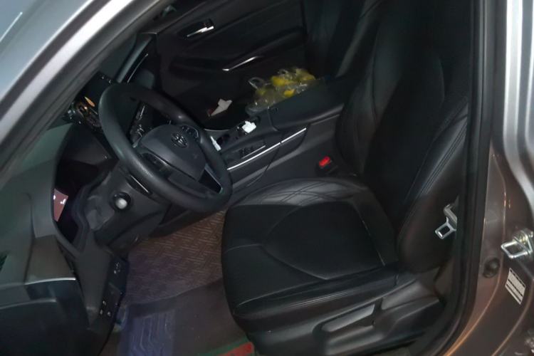 Used Toyota Avalon 2019 2.5L Ambition Version China VI Standard Left Front Seat