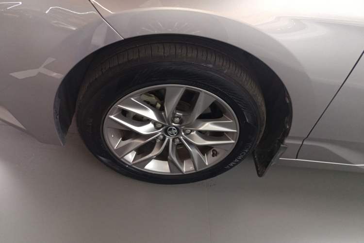 Used Toyota Avalon 2019 Dual-Engine 2.5L Luxury Edition China VI Standard Left Front Wheel Hub
