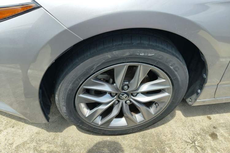 Used Toyota Avalon 2019 2.0L Luxury Edition China VI Standard Left Front Wheel Hub