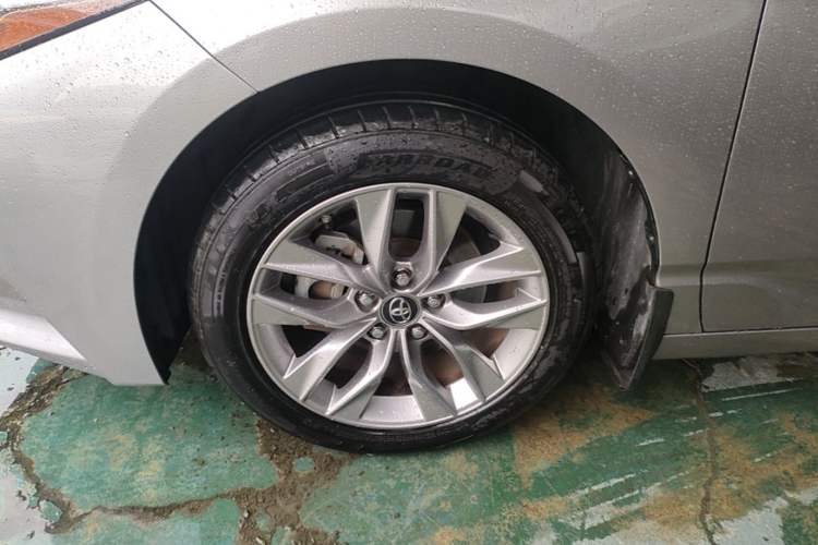 Used Toyota Avalon 2019 2.0L Luxury Edition China VI Standard Left Front Wheel Hub