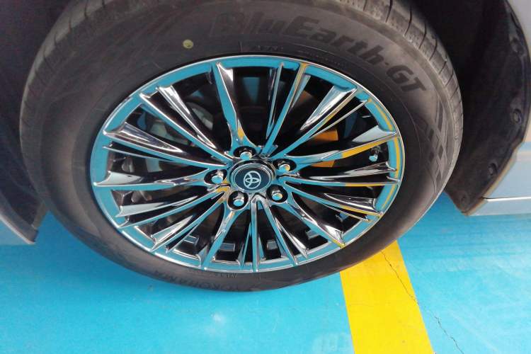 Used Toyota Avalon 2019 Dual-Engine 2.5L Luxury Edition China VI Standard Left Front Wheel Hub