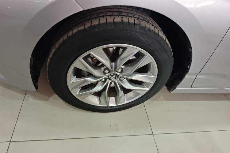 Used Toyota Avalon 2019 2.0L Luxury Edition China VI Standard Left Front Wheel Hub