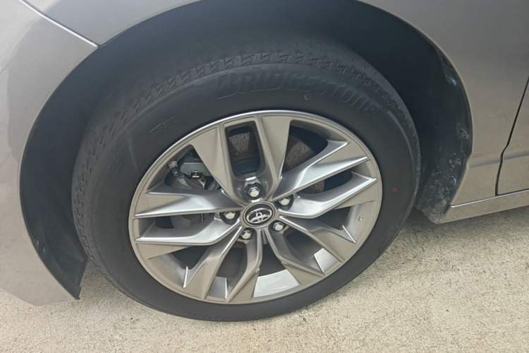 Used Toyota Avalon 2019 2.0L Luxury Edition China VI Standard Left Front Wheel Hub