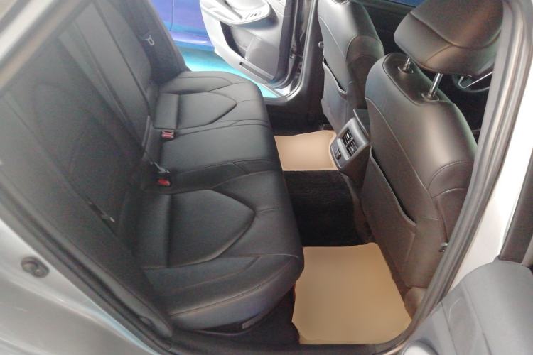 Used Toyota Avalon 2019 Dual-Engine 2.5L Luxury Edition China VI Standard Left Rear Seat