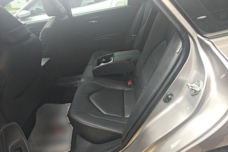 Used Toyota Avalon 2019 2.0L Luxury Edition China VI Standard Left Rear Seat