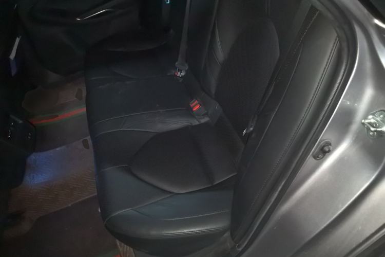 Used Toyota Avalon 2019 2.5L Ambition Version China VI Standard Left Rear Seat