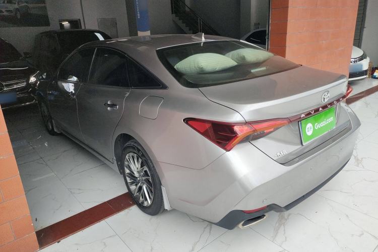 Used Toyota Avalon 2019 2.0L Luxury Edition China VI Standard Left Side
