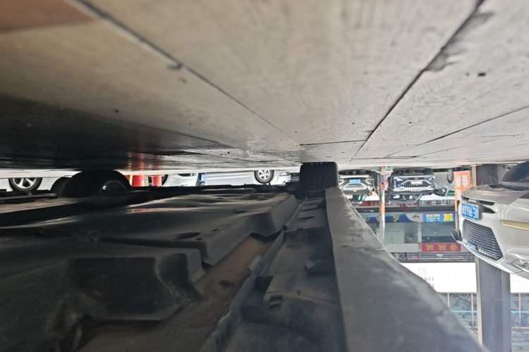 Used Toyota Avalon 2019 2.5L Touring Premium Version China VI Standard Left Side Sill