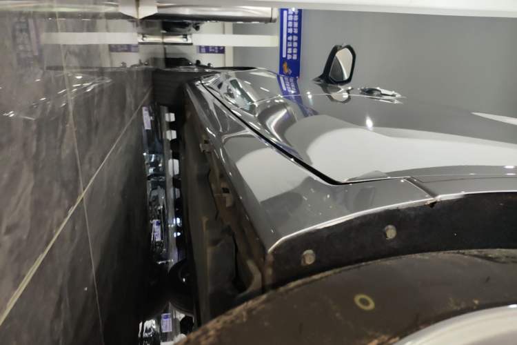 Used Toyota Avalon 2019 2.0L Luxury Edition China VI Standard Left Side Sill