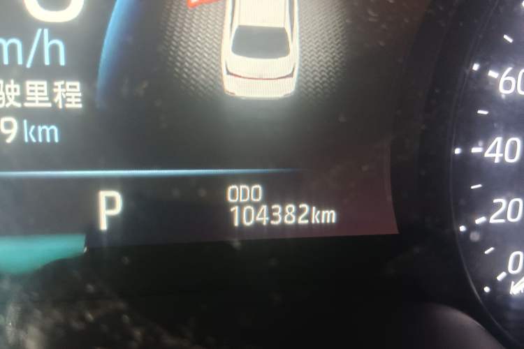 Used Toyota Avalon 2019 2.0L Ambition Edition China VI Odometer Close Up