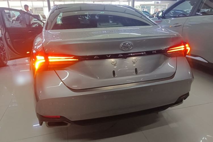 Used Toyota Avalon 2019 2.0L Luxury Edition China VI Standard Rear