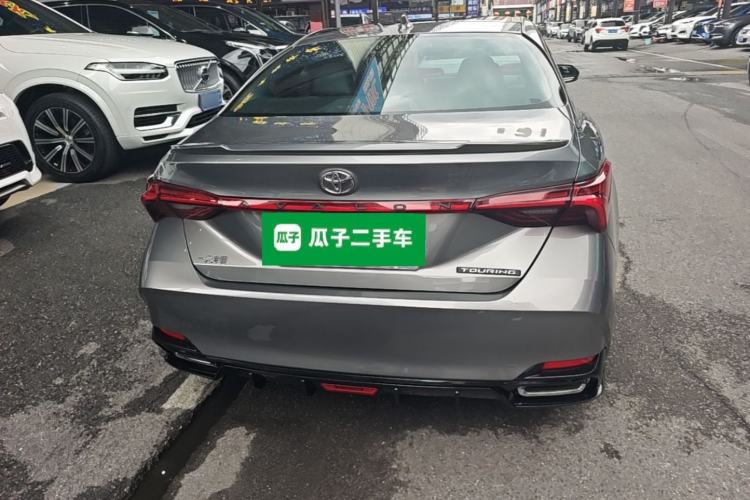 Used Toyota Avalon 2019 2.5L Touring Premium Version China VI Standard Rear
