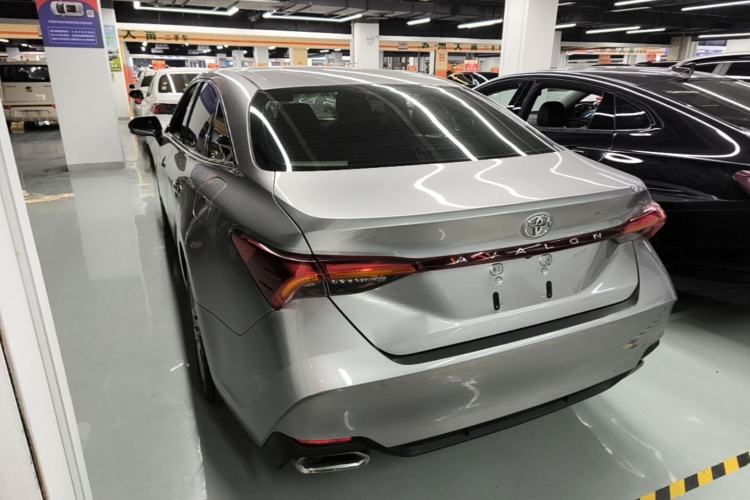 Used Toyota Avalon 2019 2.0L Luxury Edition China VI Standard Rear Left 45 Deg