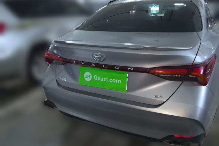 Used Toyota Avalon 2019 2.5L Ambition Version China VI Standard Rear