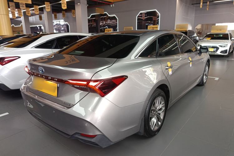 Used Toyota Avalon 2019 Dual-Engine 2.5L Luxury Edition China VI Standard Rear Right 45 Deg